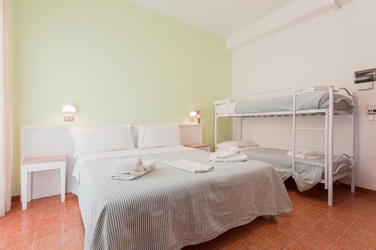 צ'סנטיקו Piccolo Hotel Kursaal מראה חיצוני תמונה