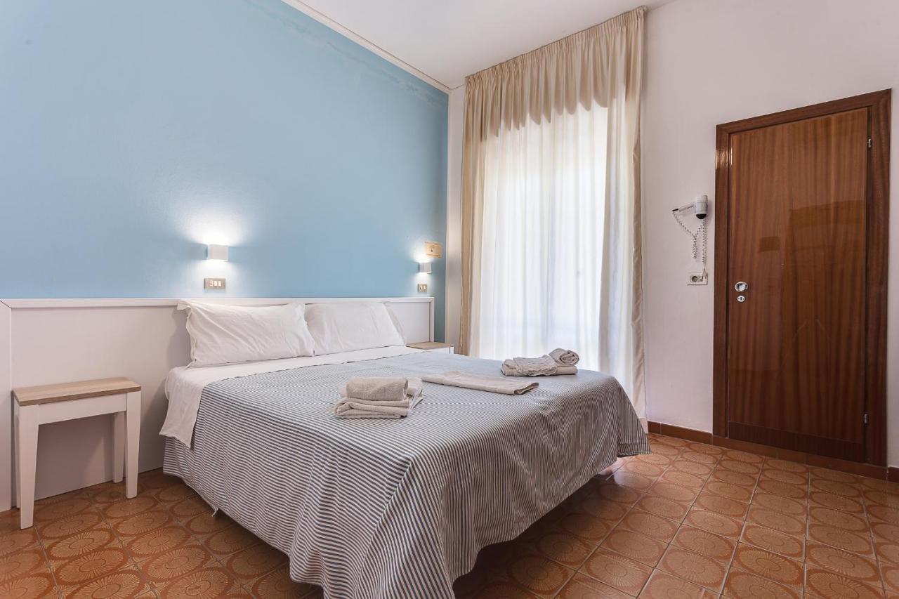 צ'סנטיקו Piccolo Hotel Kursaal מראה חיצוני תמונה