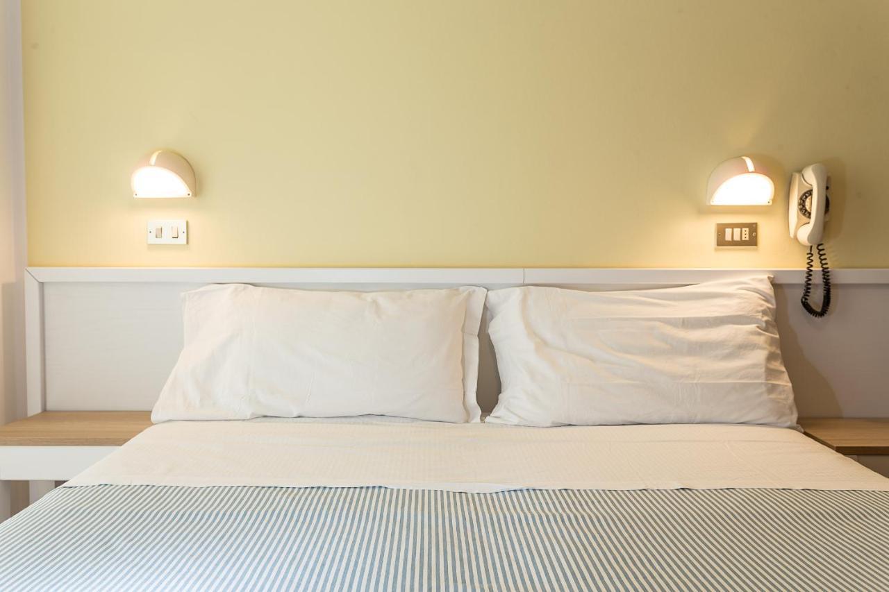 צ'סנטיקו Piccolo Hotel Kursaal מראה חיצוני תמונה