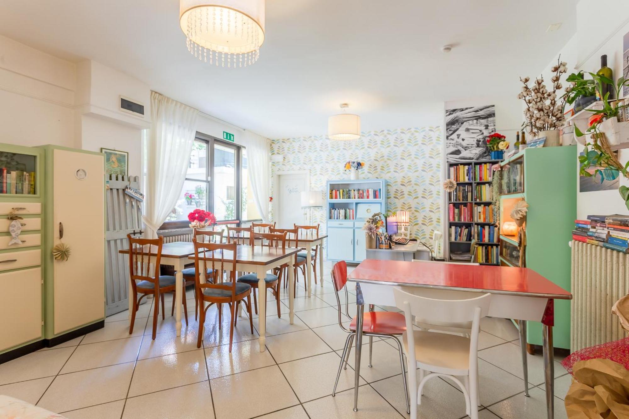 צ'סנטיקו Piccolo Hotel Kursaal מראה חיצוני תמונה